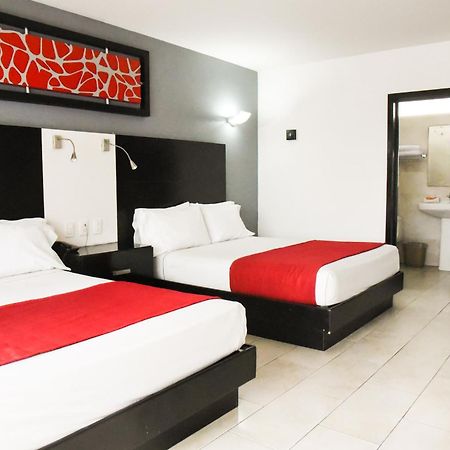 Hotel Expo Plaza Business And Family Guadalajara Zapopan Exterior foto